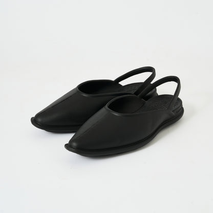 Flat Shoes <Black>